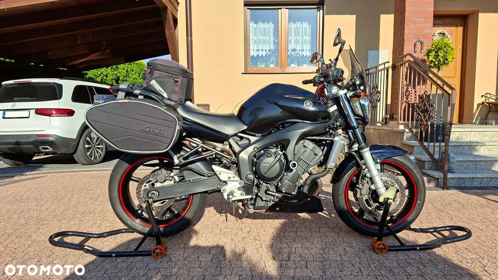 Yamaha FZ6 - 2