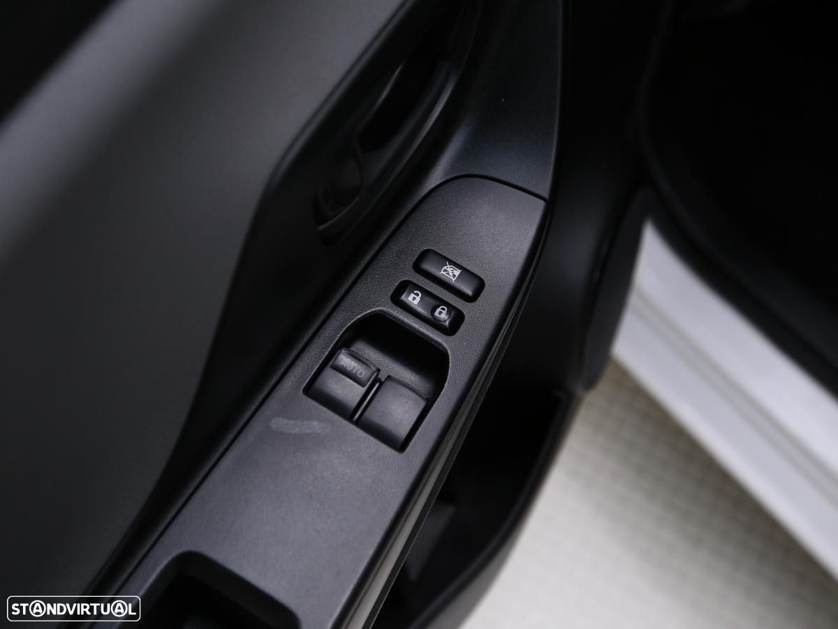 Toyota Yaris 1.4 D-4D ACtive - 6