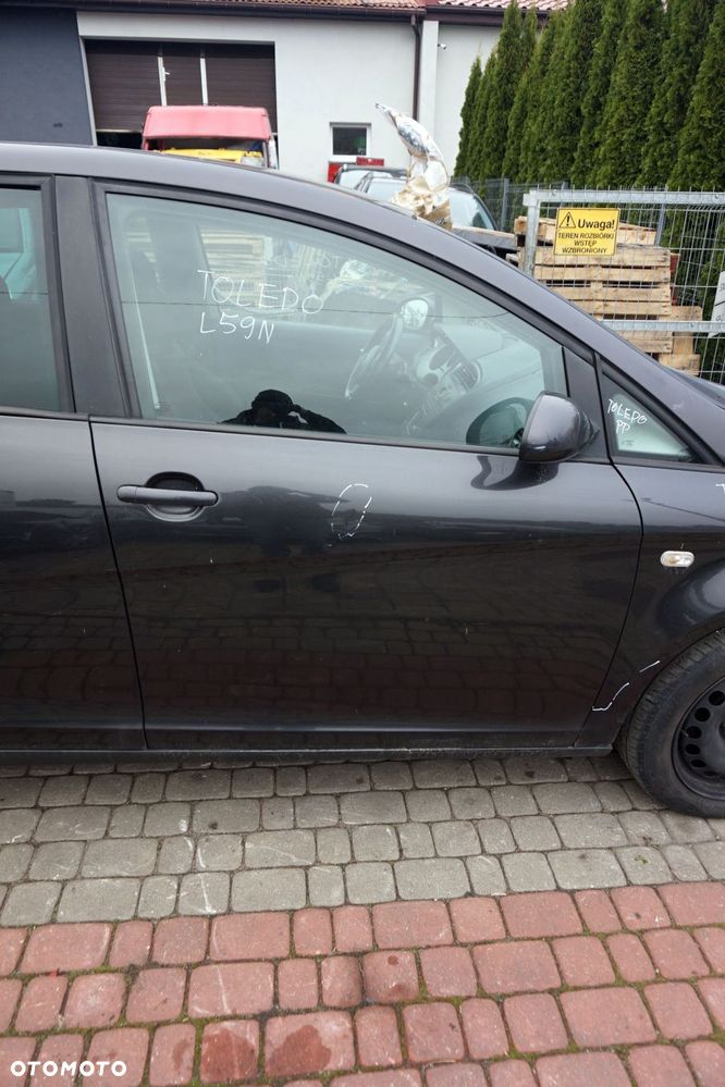 DRZWI PRZEDNIE PRAWE TOLEDO III 5P LS9N  CZARNY SEAT 2004-2009 - 1