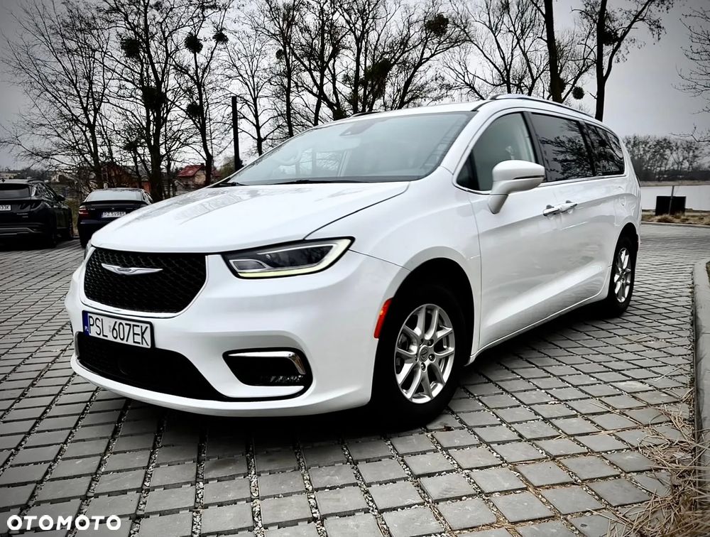 Chrysler Pacifica - 3