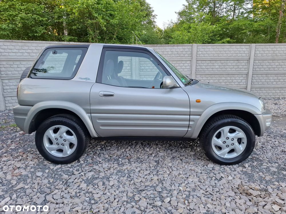 Toyota RAV4 2.0 Special - 33