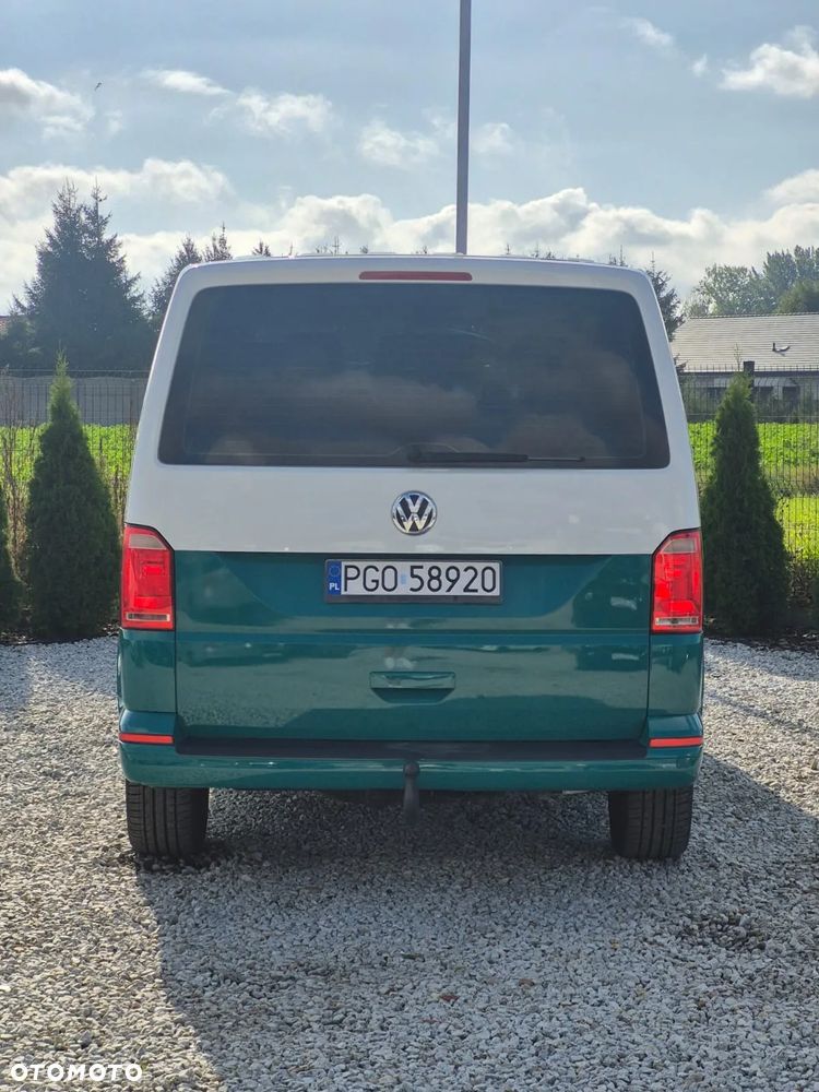 Volkswagen Caravelle - 10