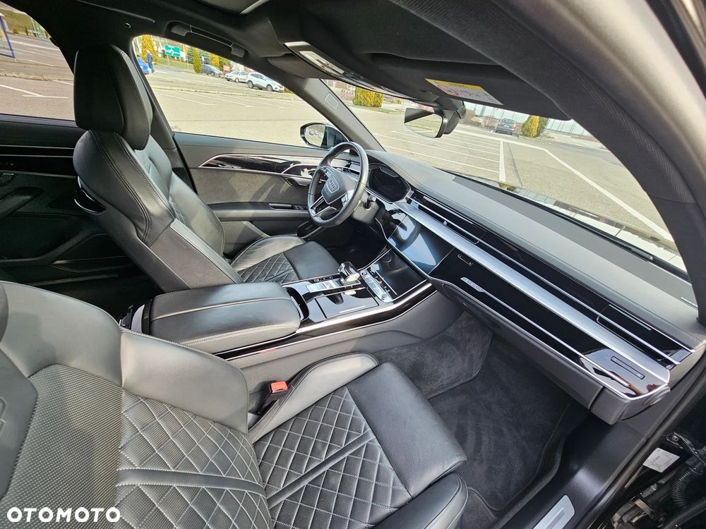 Audi A8 - 10