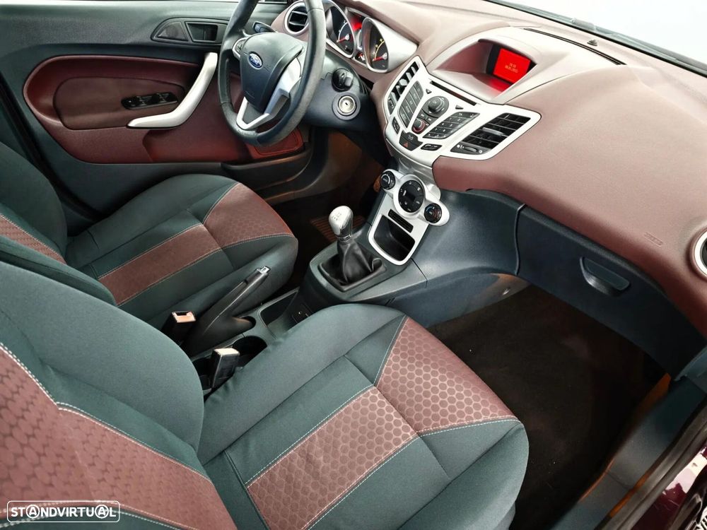 Ford Fiesta 1.25 Trend - 23