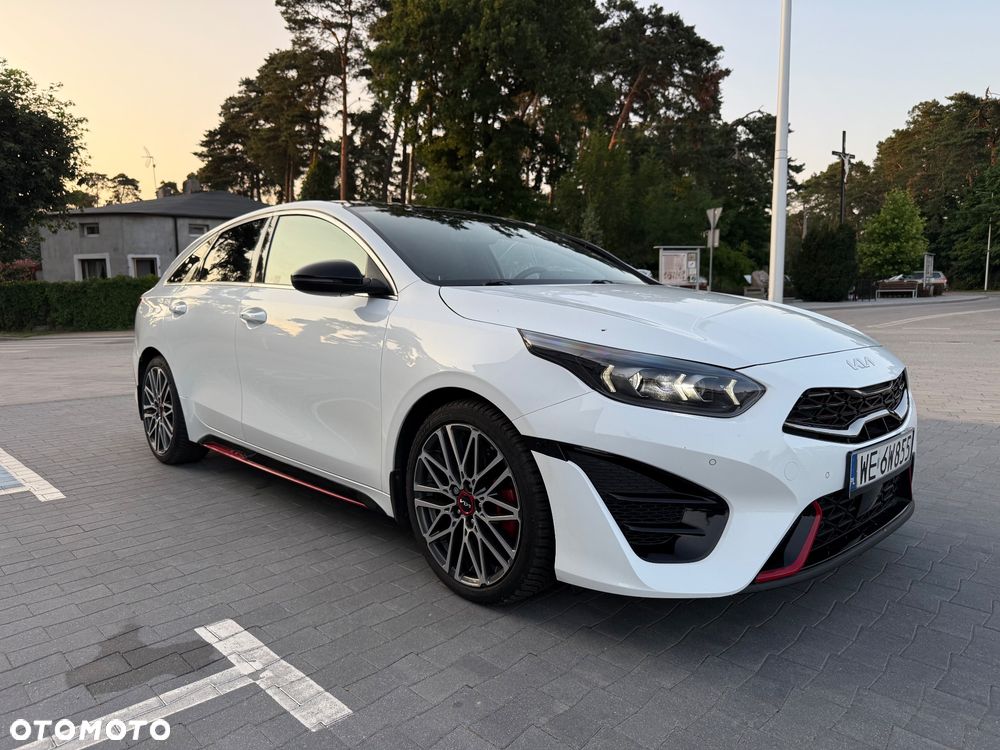 Kia ProCeed 1.6 T-GDI GT DCT - 2