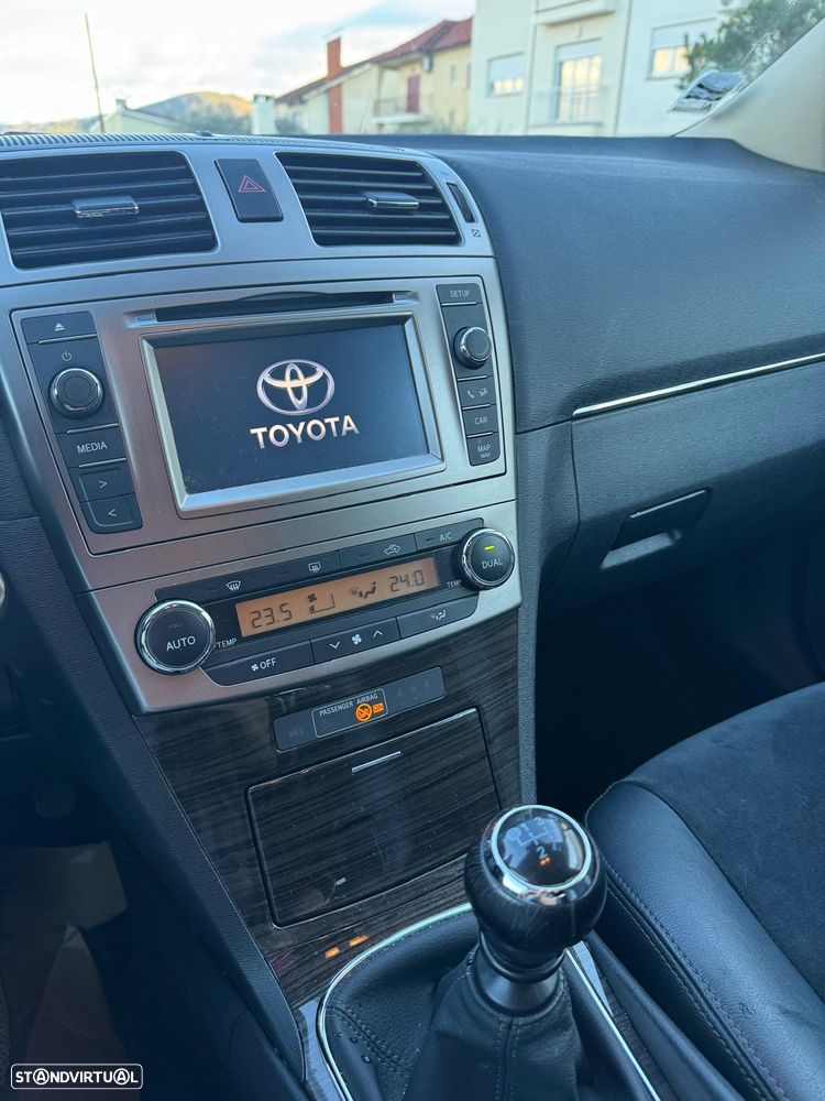 Toyota Avensis SD 2.0 D-4D Exclusive +GPS - 7