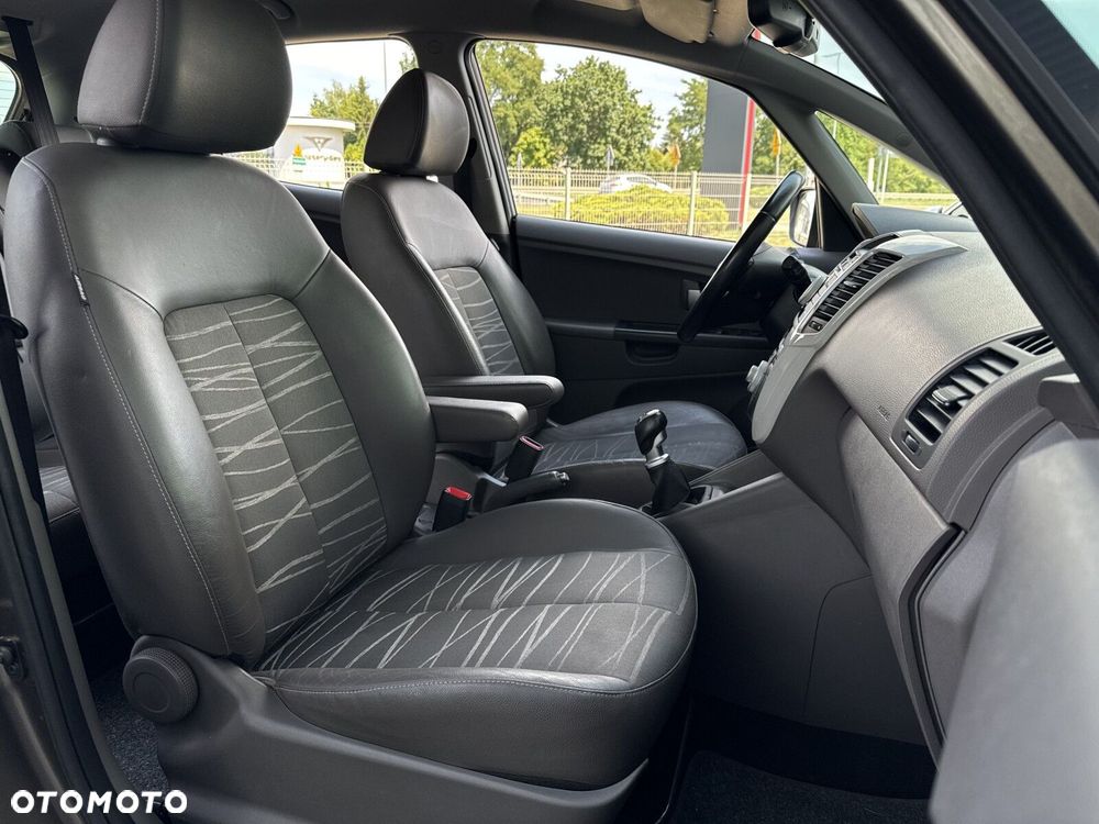 Kia Venga 1.6 XL - 11