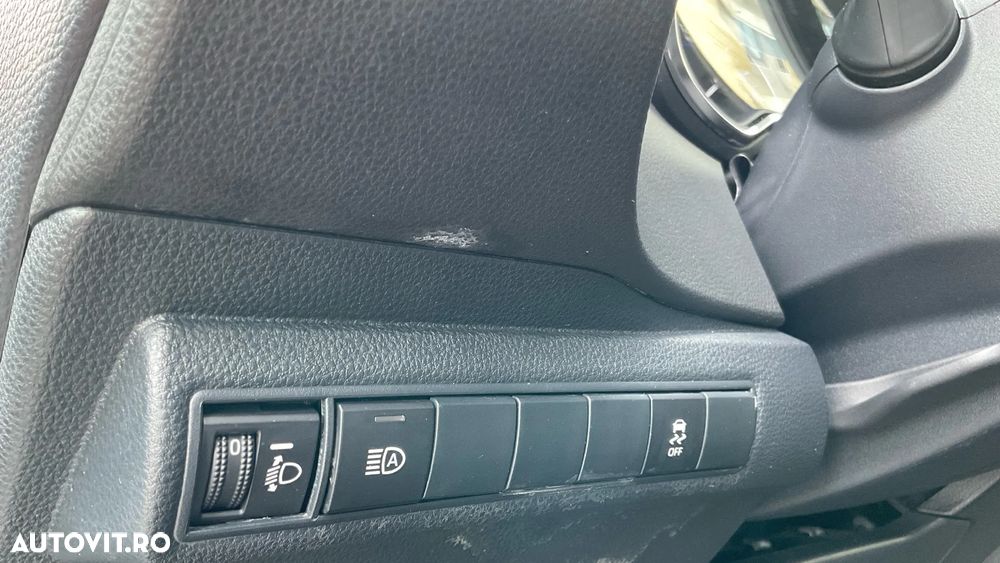 Toyota Corolla 1.8 HSD Dynamic - 33