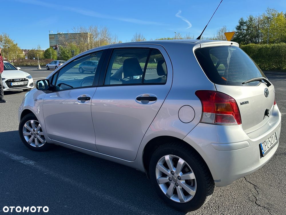 Toyota Yaris 1.33 VVT-i Sol - 6