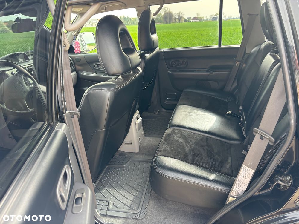 Mitsubishi Pajero Sport 2.5 TD Intense Dakar - 11