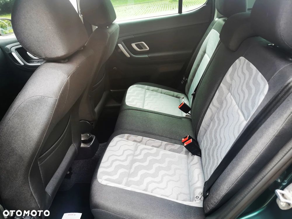 Skoda Fabia 1.4 16V STYLE Edition - 23