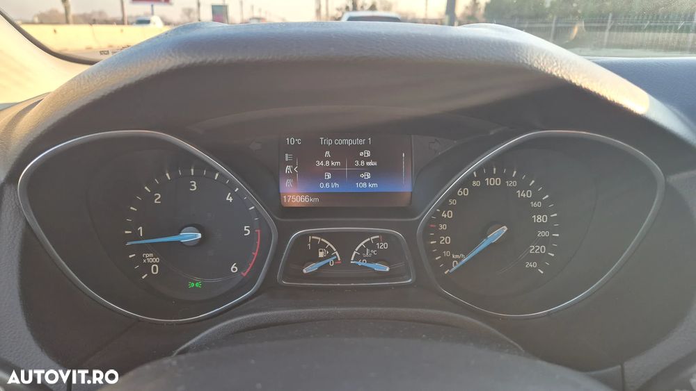 Ford Focus 1.5 EcoBlue Start-Stopp-System ACTIVE DESIGN - 17