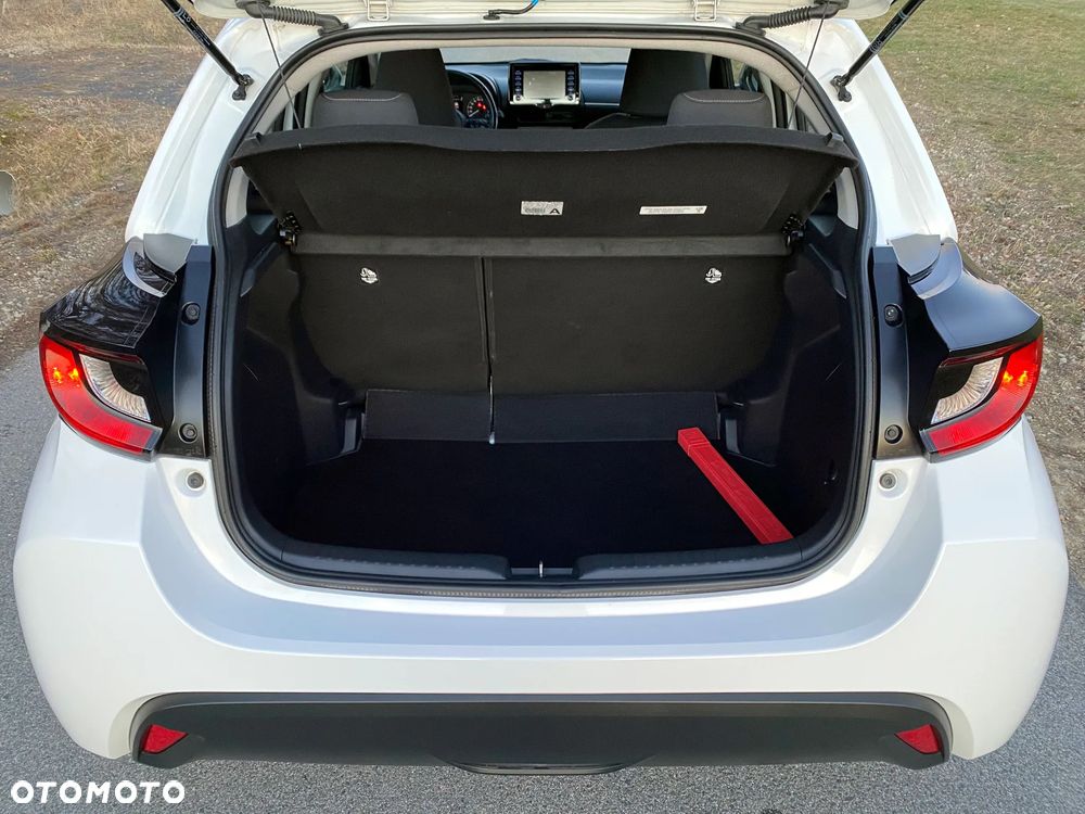 Toyota Yaris - 17