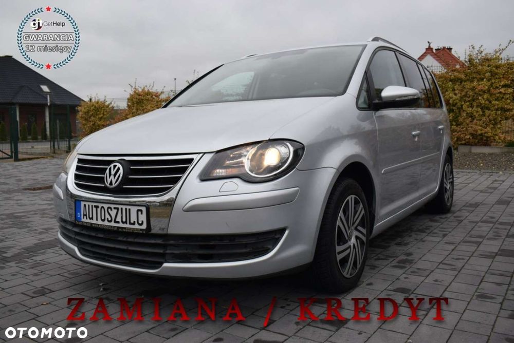 Volkswagen Touran - 1