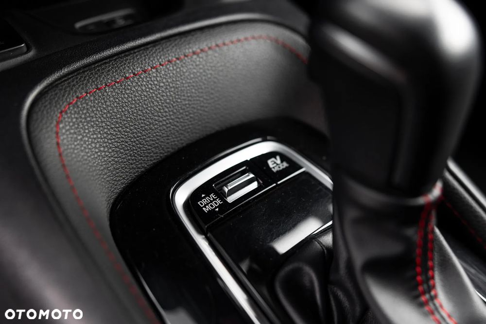 Toyota Corolla 1.8 Hybrid GR Sport - 29