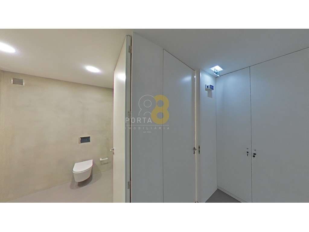 Escritório inserido no Centro Empresarial do Porto a pouco minutos ... - Grande imagem: 4/33