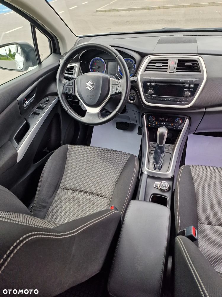 Suzuki SX4 S-Cross 1.6 Premium Plus 4WD CVT - 23