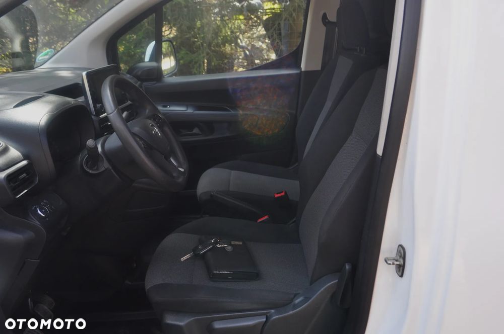 Opel COMBO E - 27