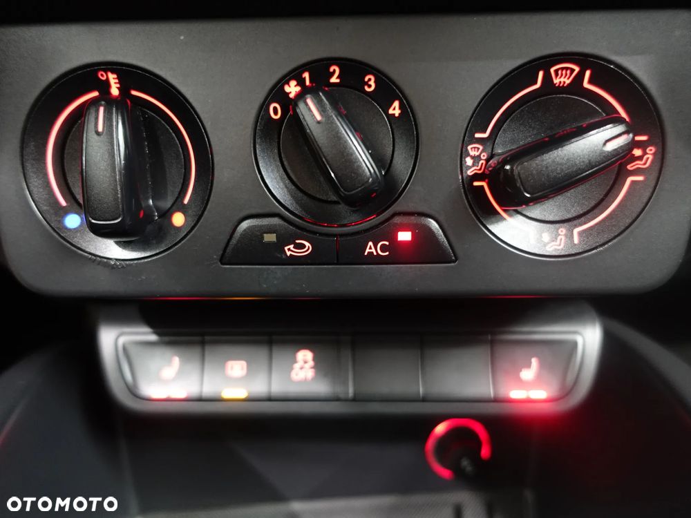 Audi A1 3-drzwiowe 1.2 TFSI Ambition - 33