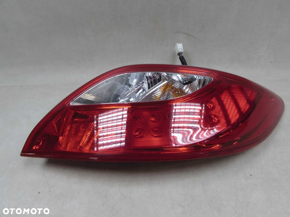 MAZDA 2 II SPORT DE 07-14 LAMPA TYL PRAWA TYLNA D65151150 - 2