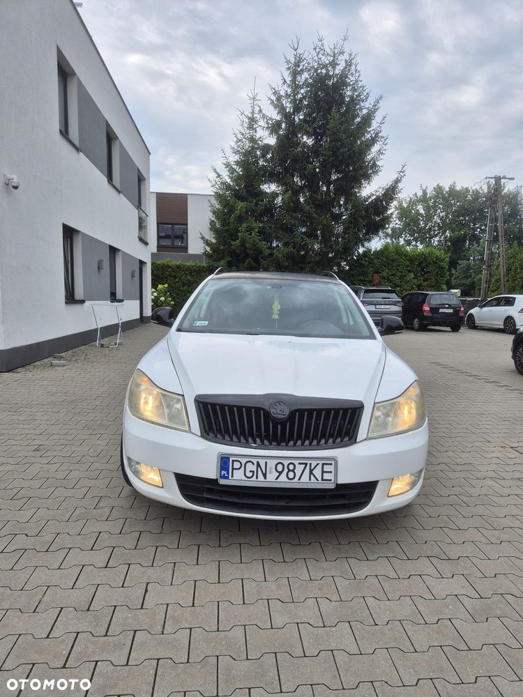 Skoda Octavia 2.0 TDI DPF Ambiente DSG - 2