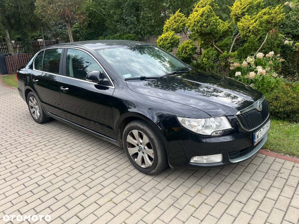Skoda Superb 2.0 TDI Ambition - 4