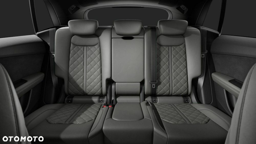 Audi Q8 - 8