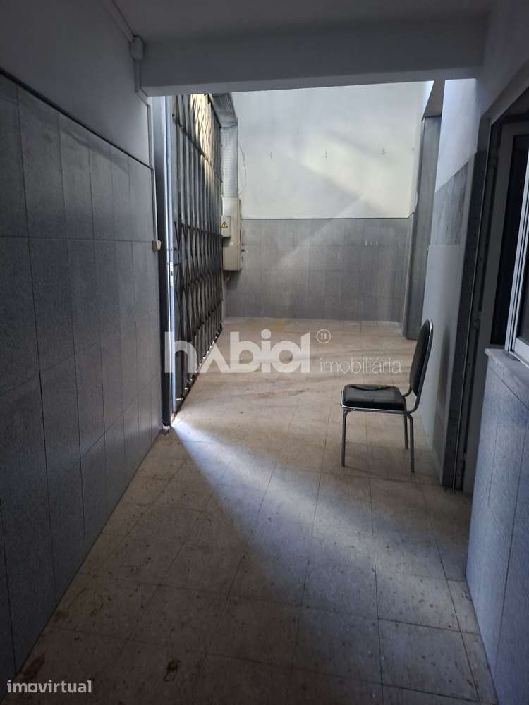 Armazém para arrendar em Arcozelo, Barcelos - Grande imagem: 5/15