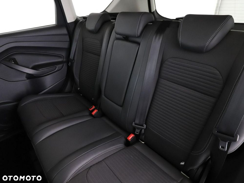 Ford Kuga 2.0 TDCi 2x4 Titanium - 18