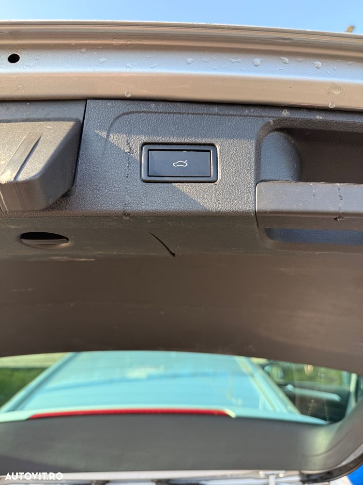 Volkswagen Passat Variant 2.0 TDI DSG Comfortline - 13