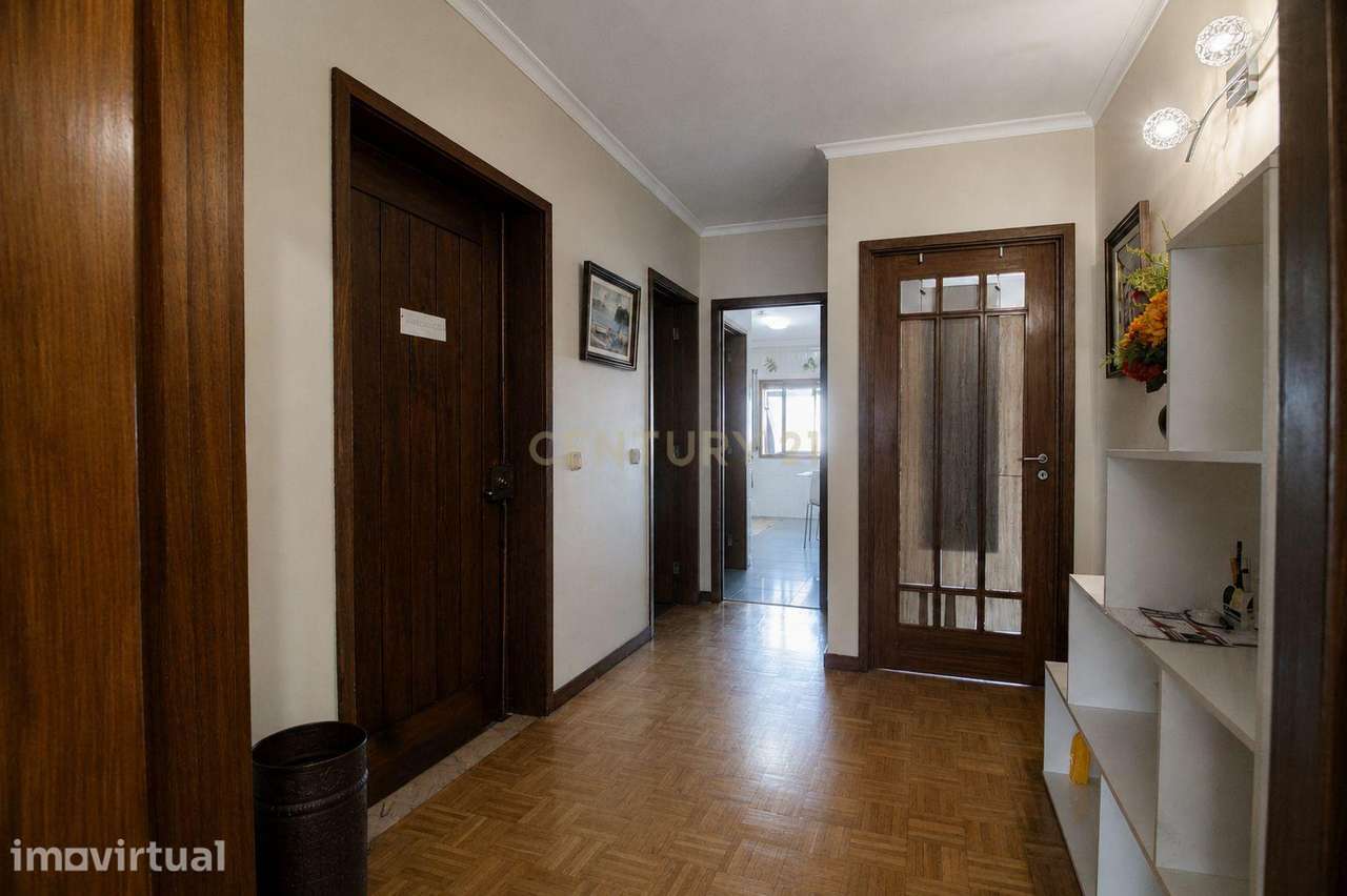 Apartamento T2+1 com Garagem, Varandas em Canidelo Vila Nova de Gaia - Grande imagem: 3/24