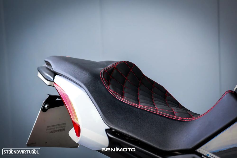 MV Agusta Dragster Lewis Hamilton 211/244 - 14