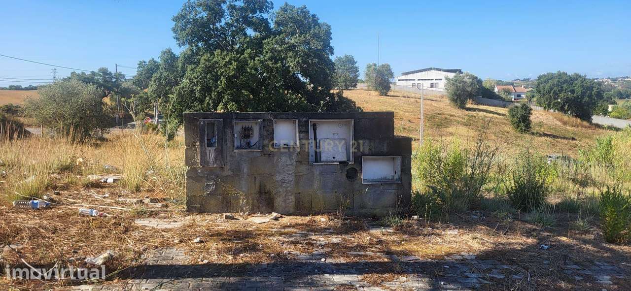 Terreno Urbano - Grande imagem: 3/17