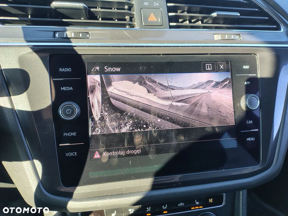 Volkswagen Tiguan 2.0 TSI 4Mot Elegance DSG - 16