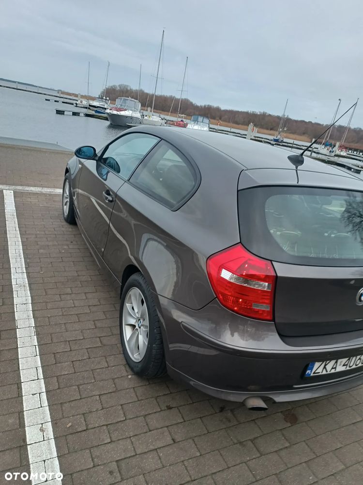 BMW Seria 1 118d DPF - 7