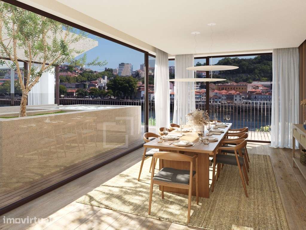 Apartamento T1 com área exterior, junto ao Rio Douro - Grande imagem: 4/105
