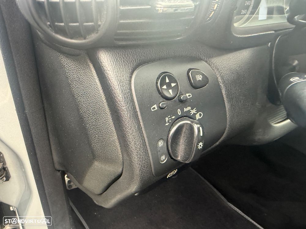 Mercedes-Benz C 200 - 16