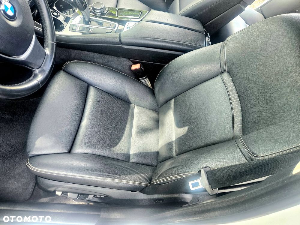 BMW Seria 5 520d Luxury Line - 24
