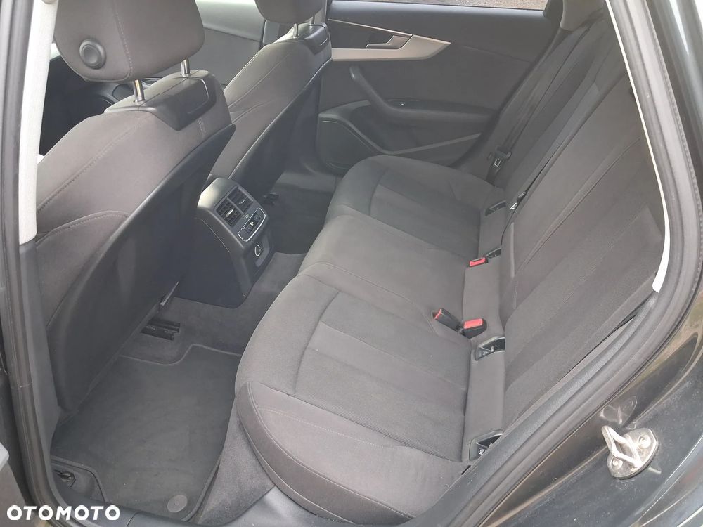 Audi A4 Avant 2.0 TDI - 12