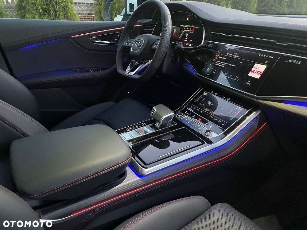 Audi Q8 - 11