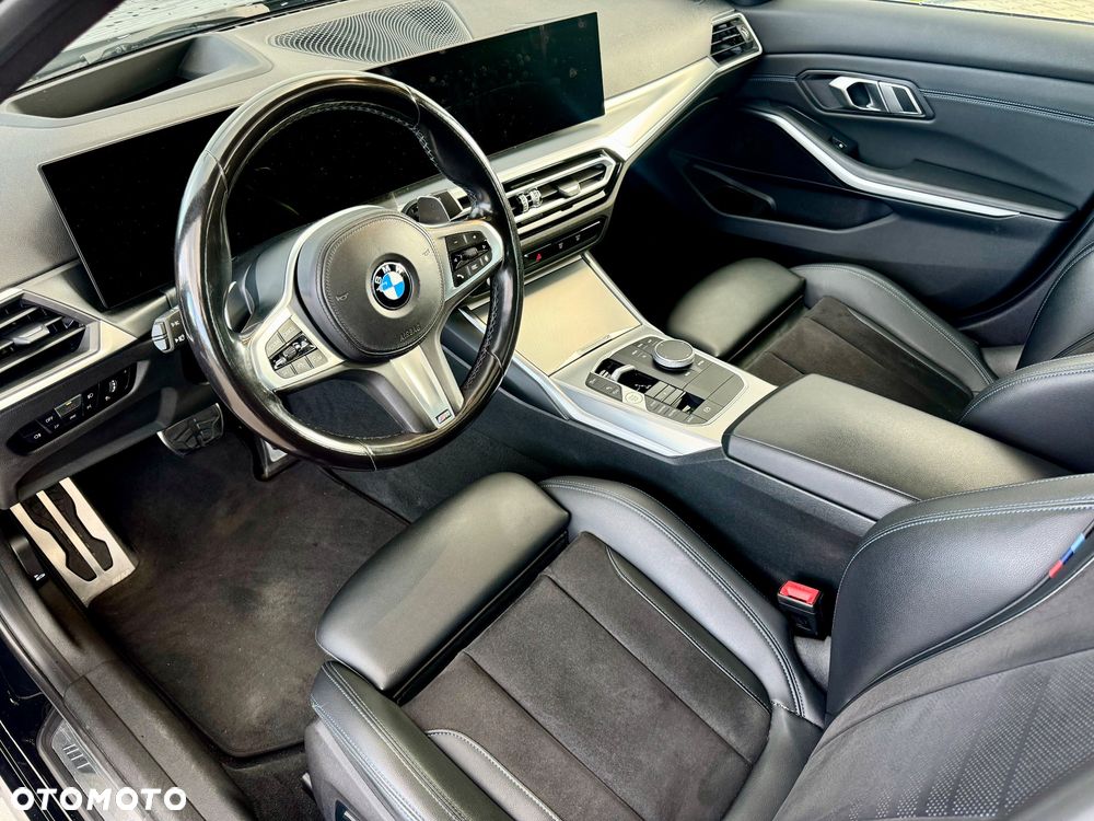 BMW Seria 3 320i M Sport - 9