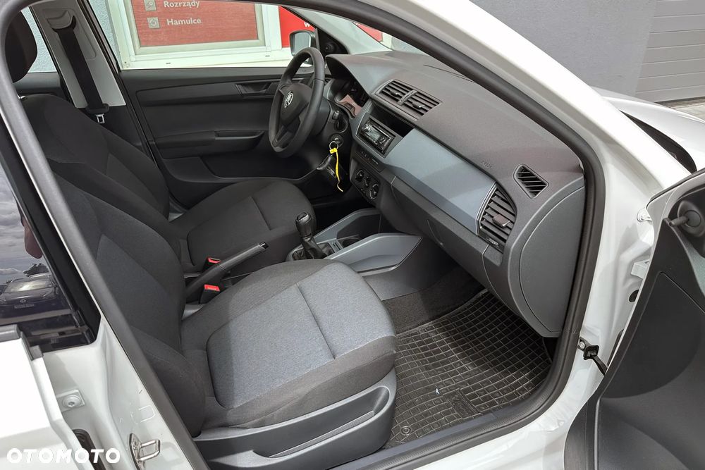 Skoda Fabia - 35