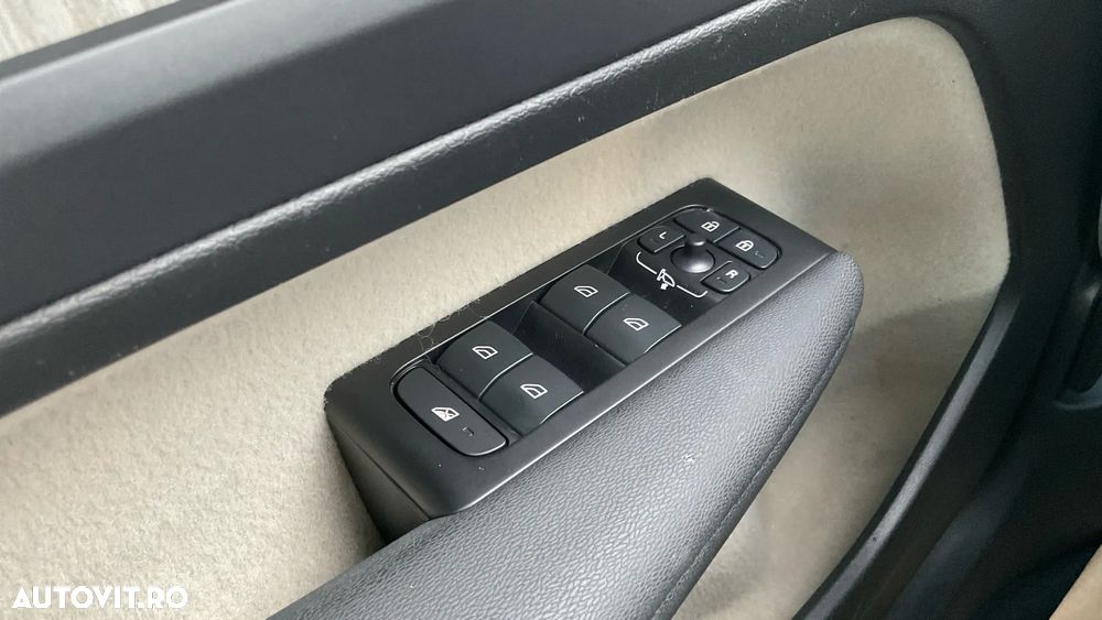 VOLVO XC40 2022 — imagine 16