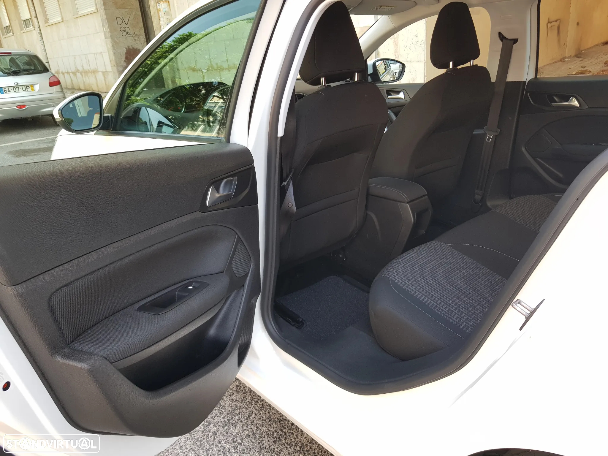 Peugeot 308 1.5 BlueHDi Style - 28