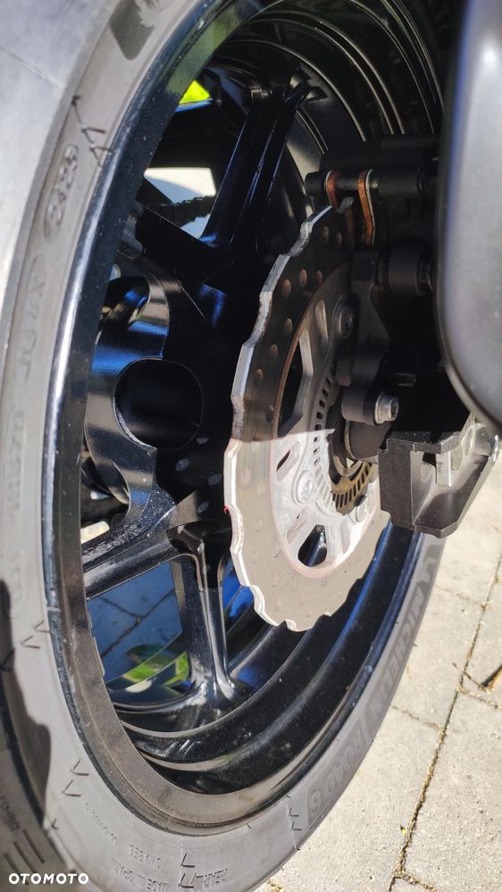 Kawasaki Versys 1000 - 20