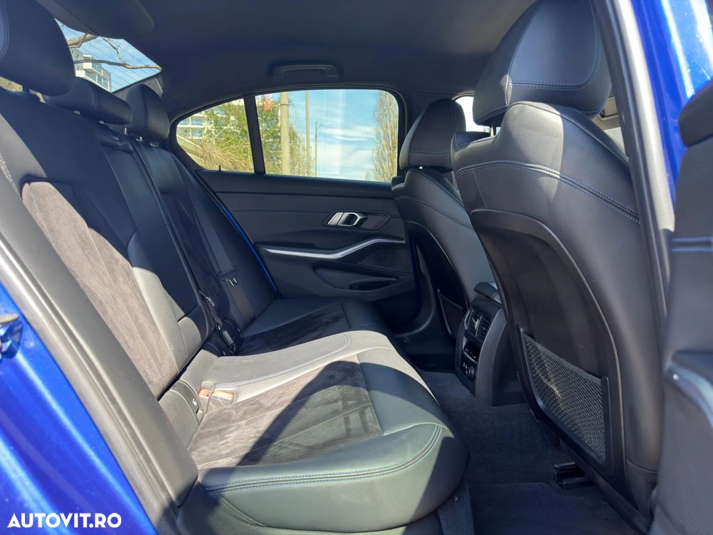 BMW Seria 3 320d xDrive AT M Sport - 12
