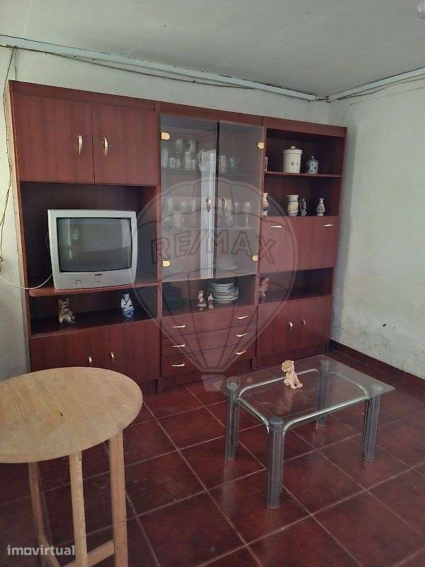 Moradia T2 para venda - Grande imagem: 2/20