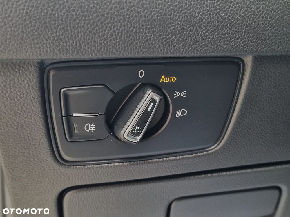 Volkswagen Arteon 2.0 TDI SCR DSG Elegance - 34