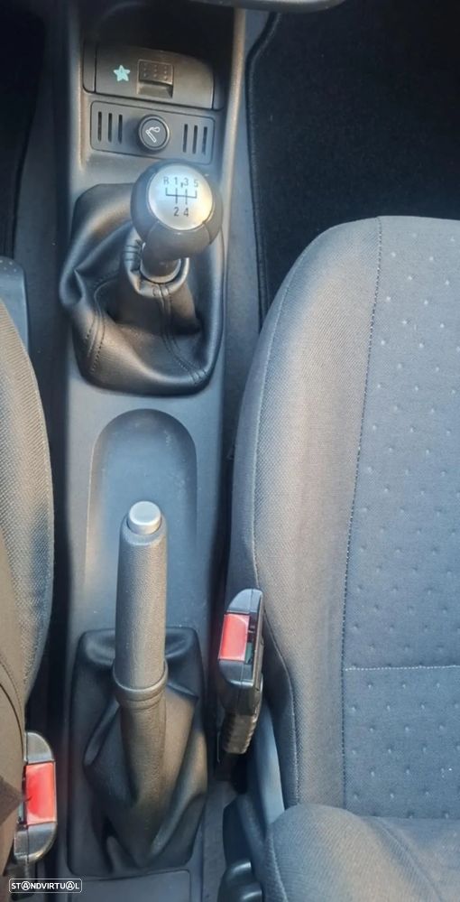 Opel Corsa 1.2 16V Confort - 12