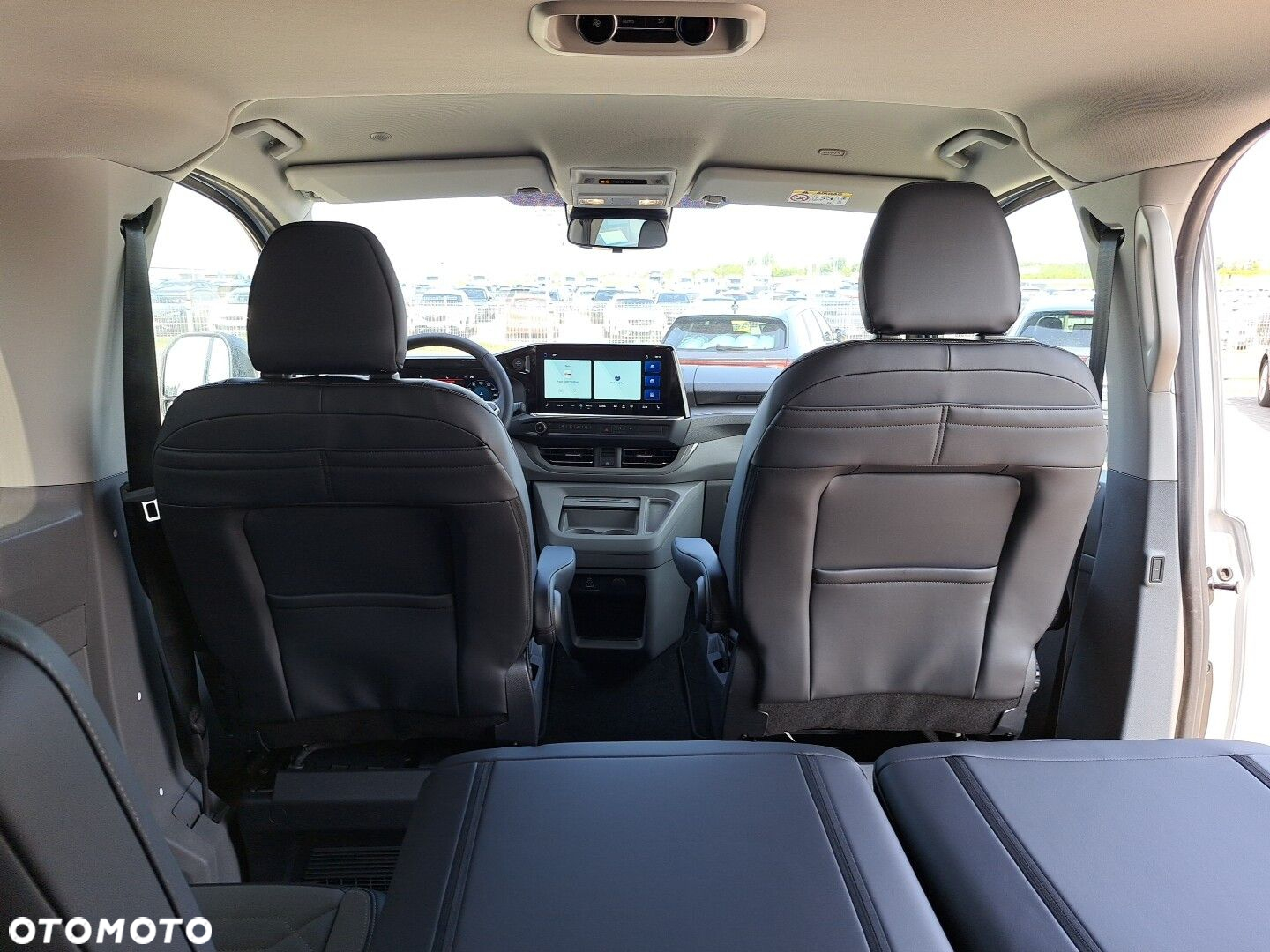 Volkswagen Caravelle - 29